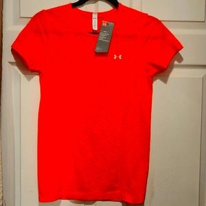 UNDER ARMOUR SHIRT NEW